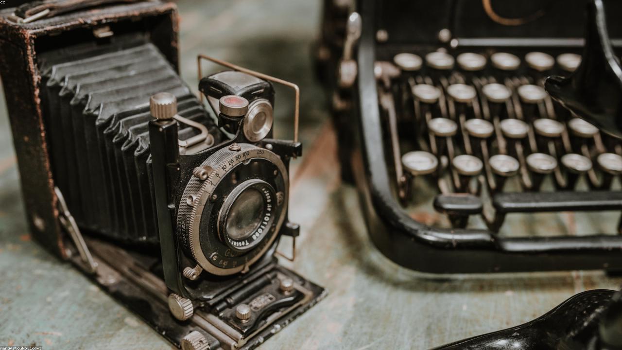 Writing Email Subject Lines That Get Opened (With Examples)